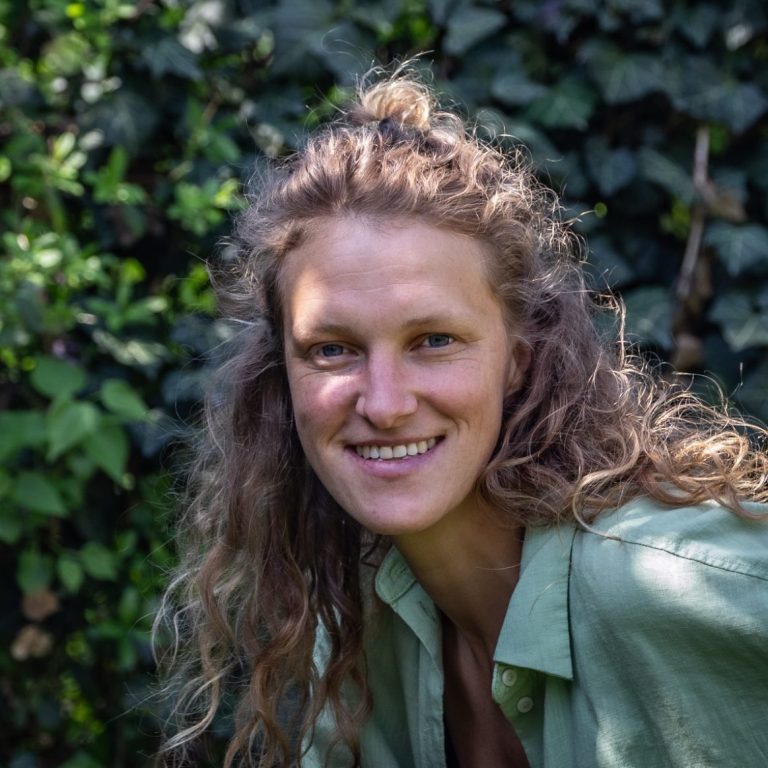 aktive selbstständige Frau - Multipreneurin